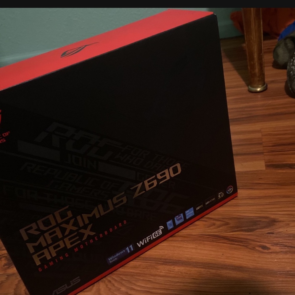 ROG MAXIMUS Z690 Apex
